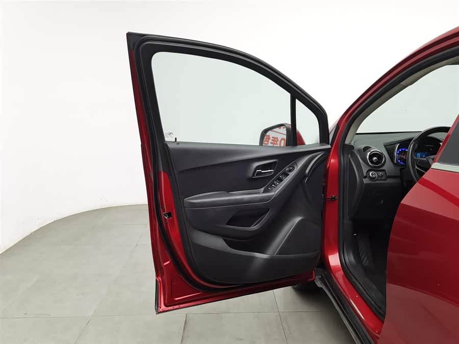 Chevrolet Tracker 2014 #9 Chevrolet Tracker 2014 car image #9