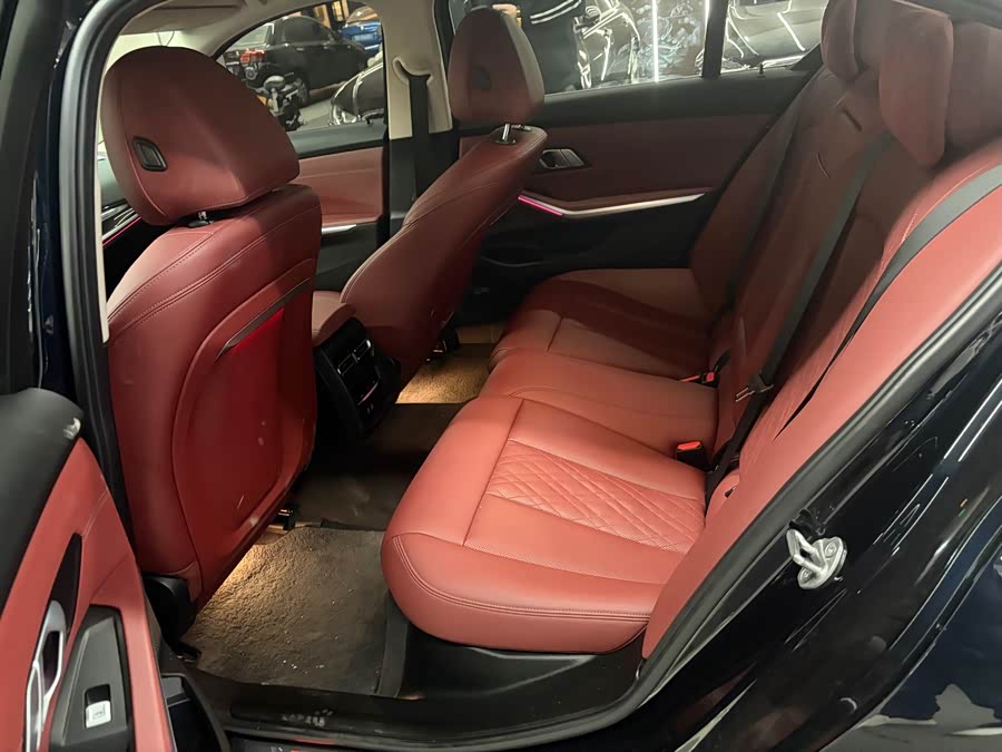 BMW i3 2023 car image #9