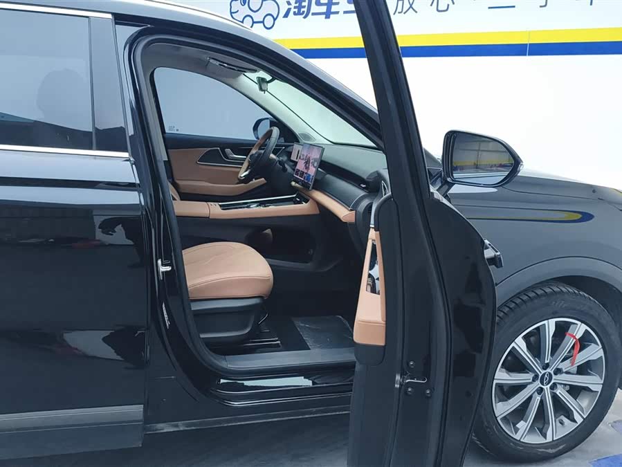 Chery Tiggo8L 2025 car image #9
