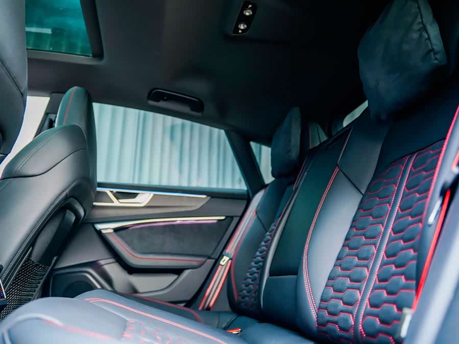 Audi RS 7 2025 car image #9