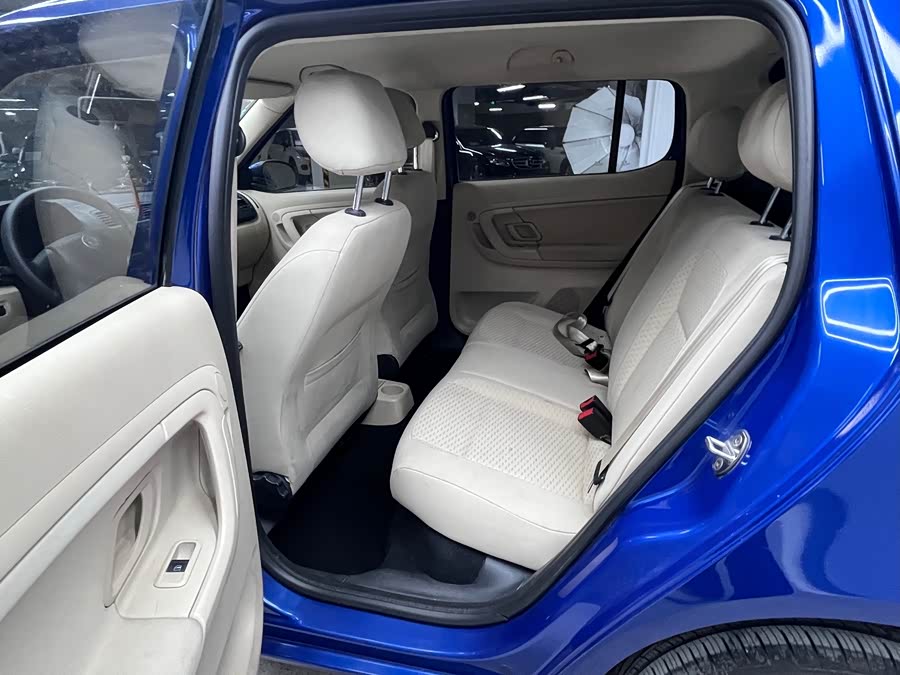 Skoda Fabia 2012 immagine di auto #9