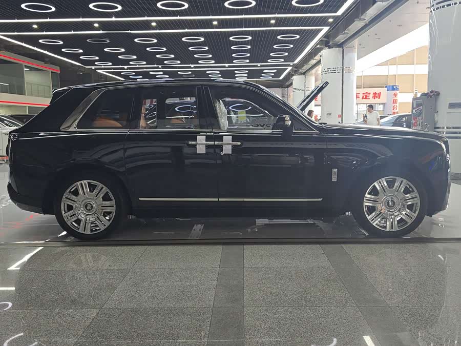 Rolls-Royce car image #9