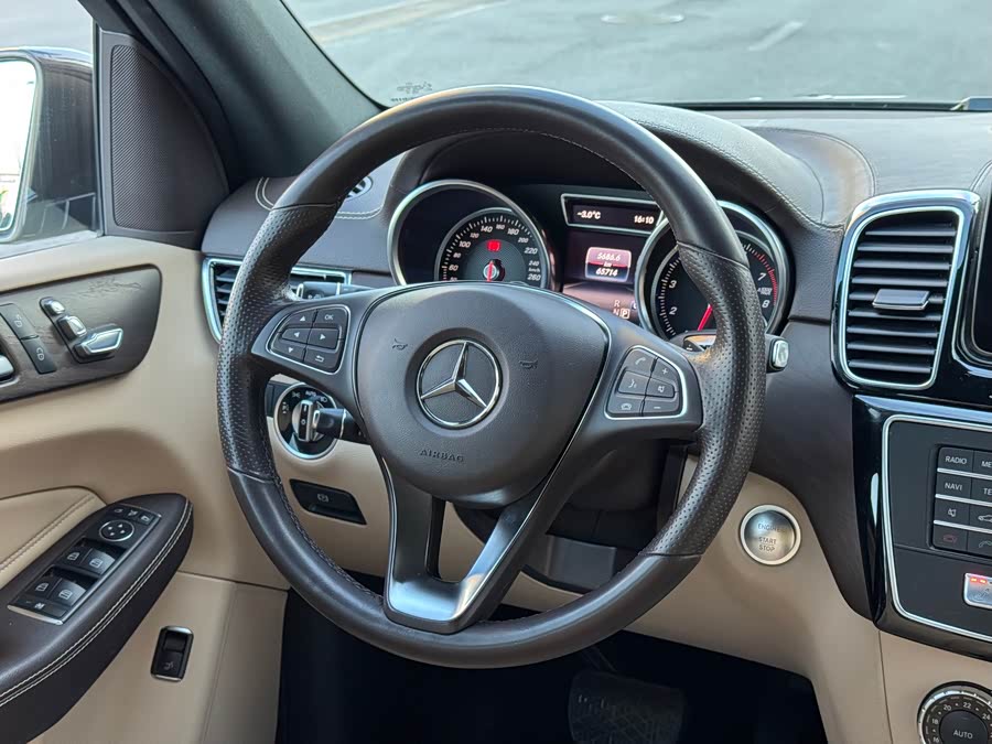 Mercedes-Benz GLE Class 2017 #9 Mercedes-Benz GLE Class 2017 car image #9