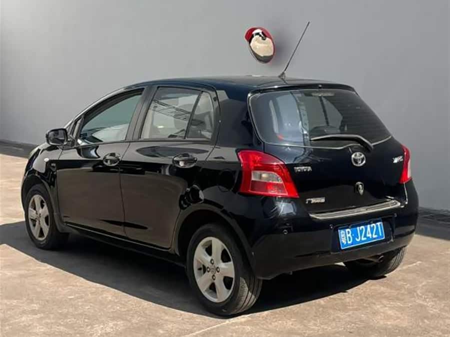 Toyota Yaris 2009 car image #9