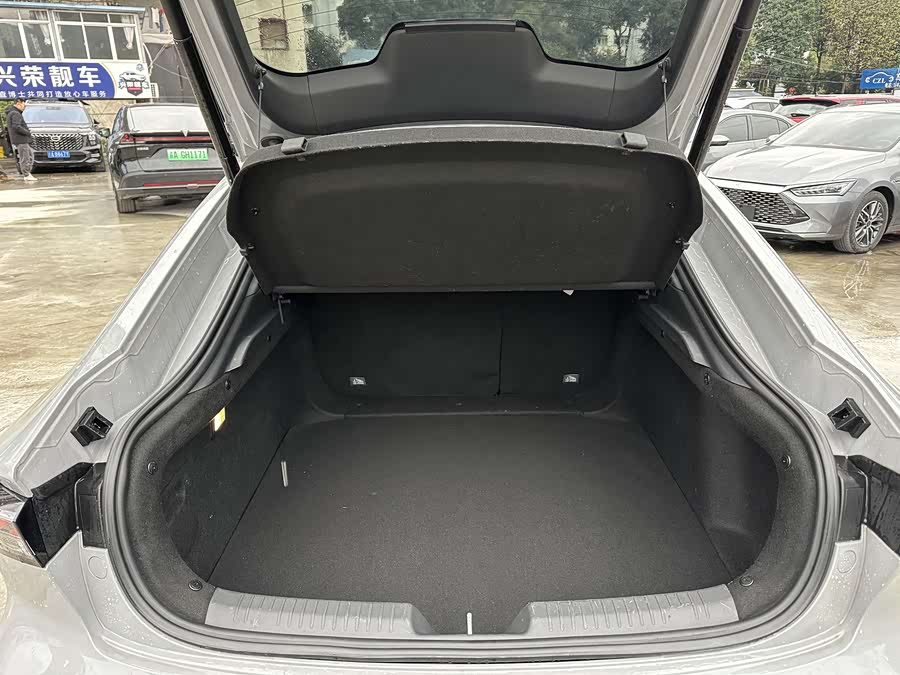 Changan UNI-V iDD 2024 #9 Changan UNI-V iDD 2024 car image #9