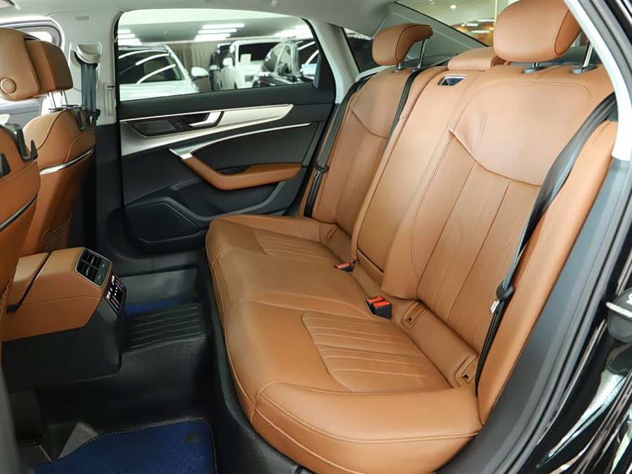 Audi A6L 2021 car image #9