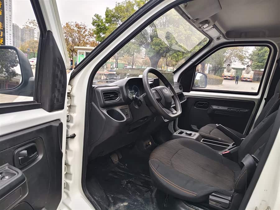 JAC 2024 #9 JAC 2024 imagen de coche #9