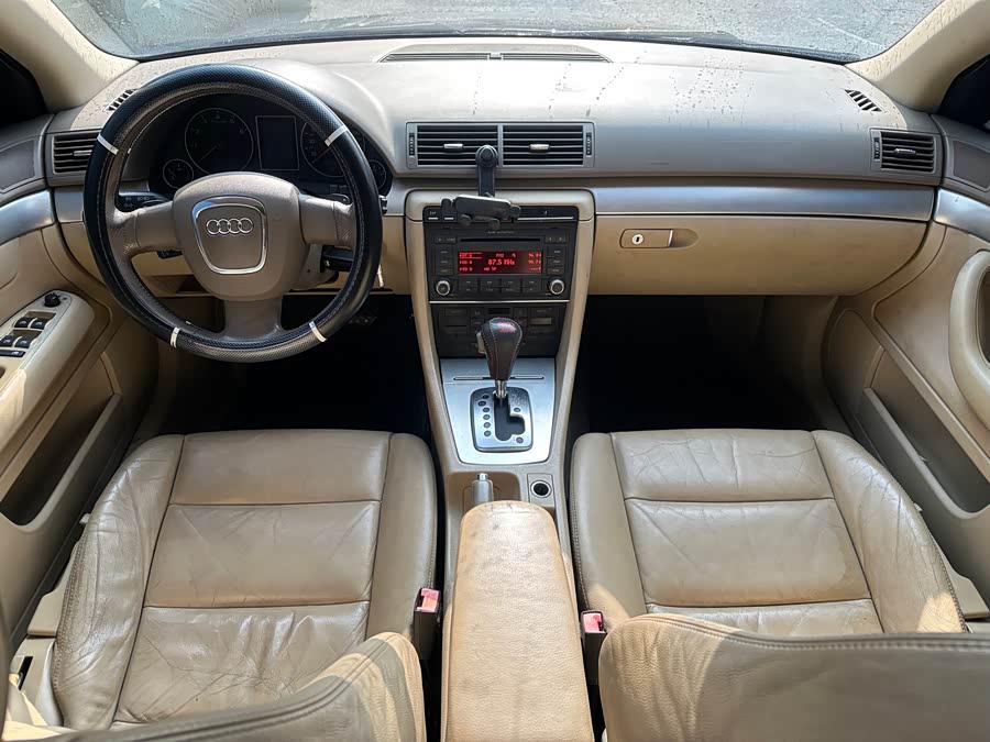 Audi A4 2008 immagine di auto #9