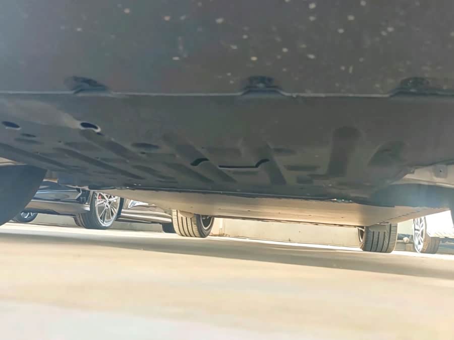 BYD Tang L 2025 car image #9