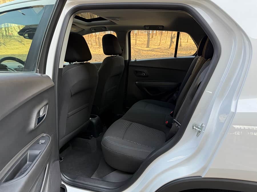 Chevrolet Tracker 2016 #9 Chevrolet Tracker 2016 car image #9