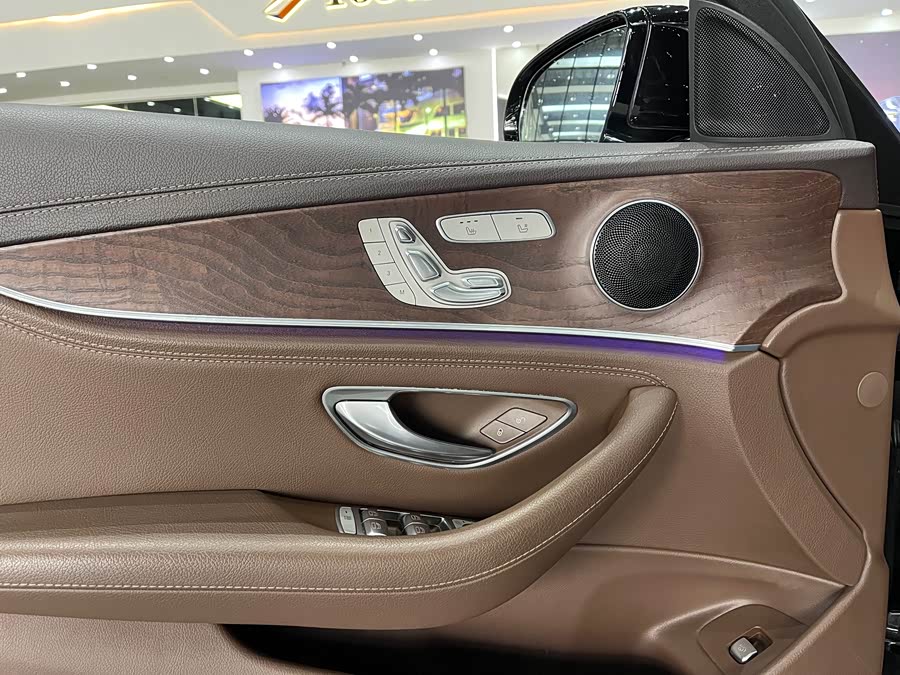 Mercedes-Benz E Class 2020 car image #9