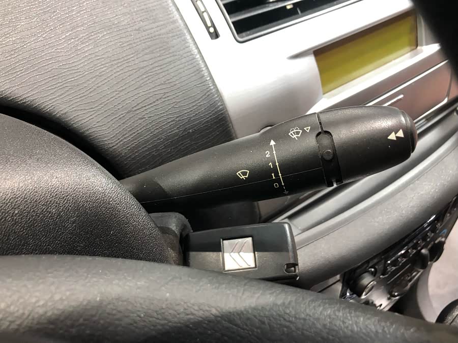 Citroen C-Quatre 2009 car image #9