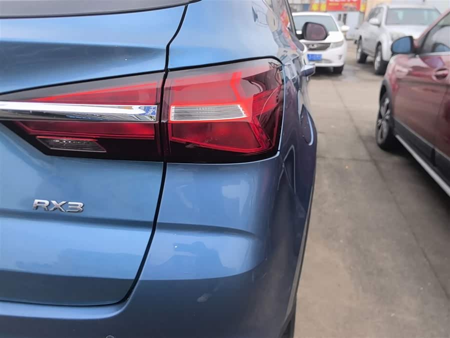 Roewe RX3 2019 изображение автомобиля #9