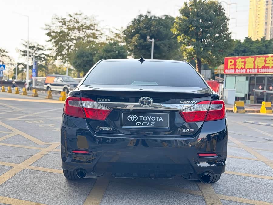 Toyota Camry 2014 immagine di auto #9