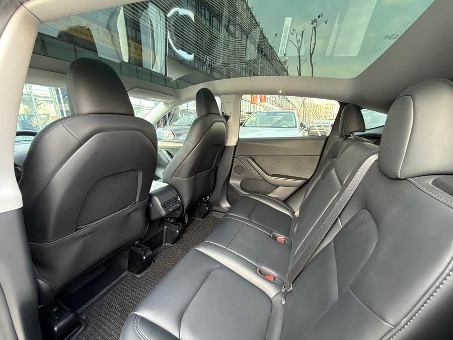 Tesla Model Y 2023 #9 Tesla Model Y 2023 car image #9