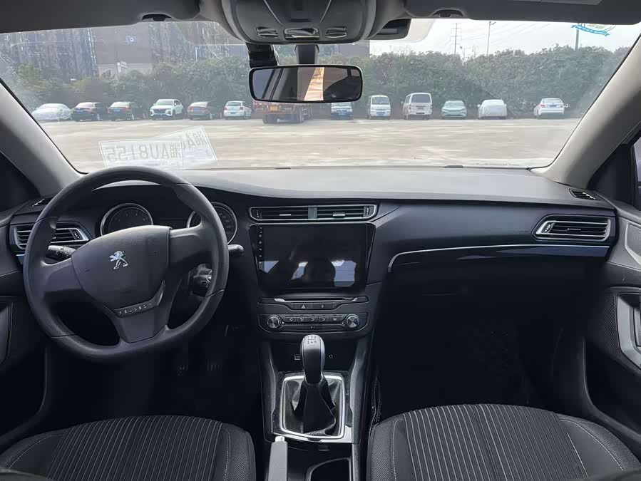 Peugeot 408 2014 car image #9