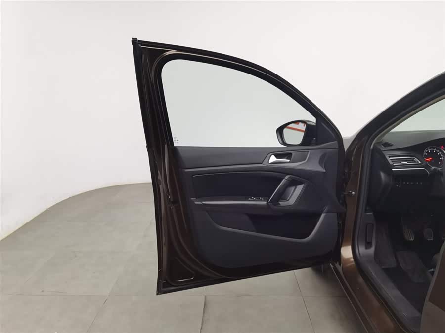 Peugeot 408 2015 immagine di auto #9