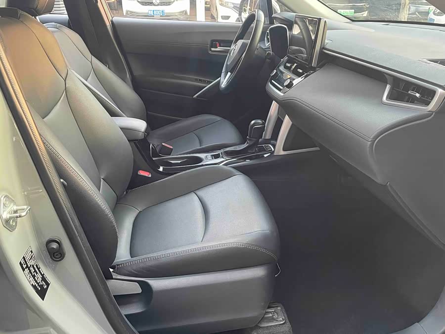 Toyota Corolla Cross 2022 immagine di auto #9