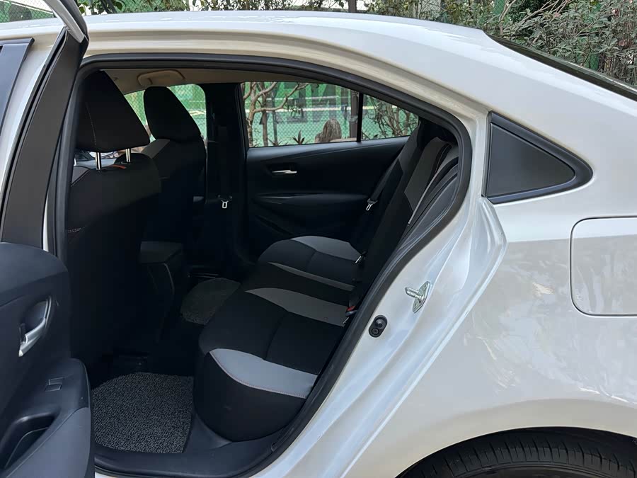 Toyota Corolla 2023 car image #9