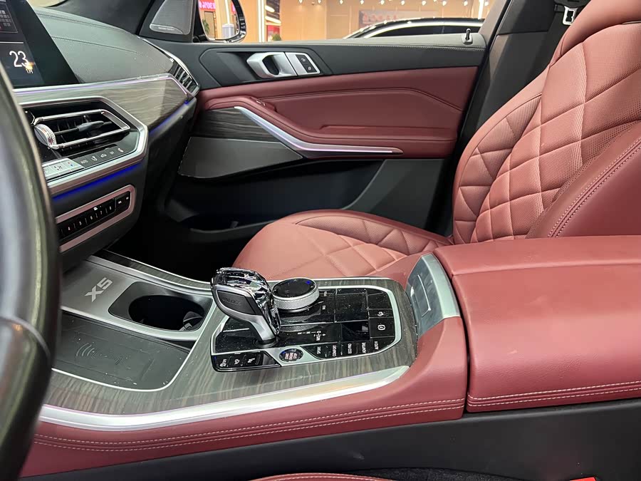 BMW X5 2023 صورة سيارة #9