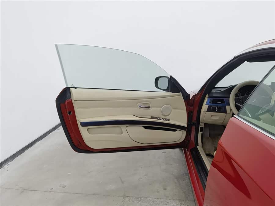 BMW 3 Series (Imported) 2010 car image #9