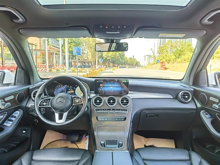 Mercedes-Benz GLC Class 2020 car image #9