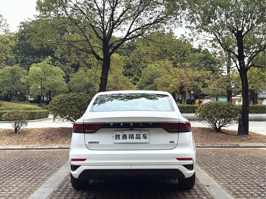 GEELY Emgrand 2021 car image #9