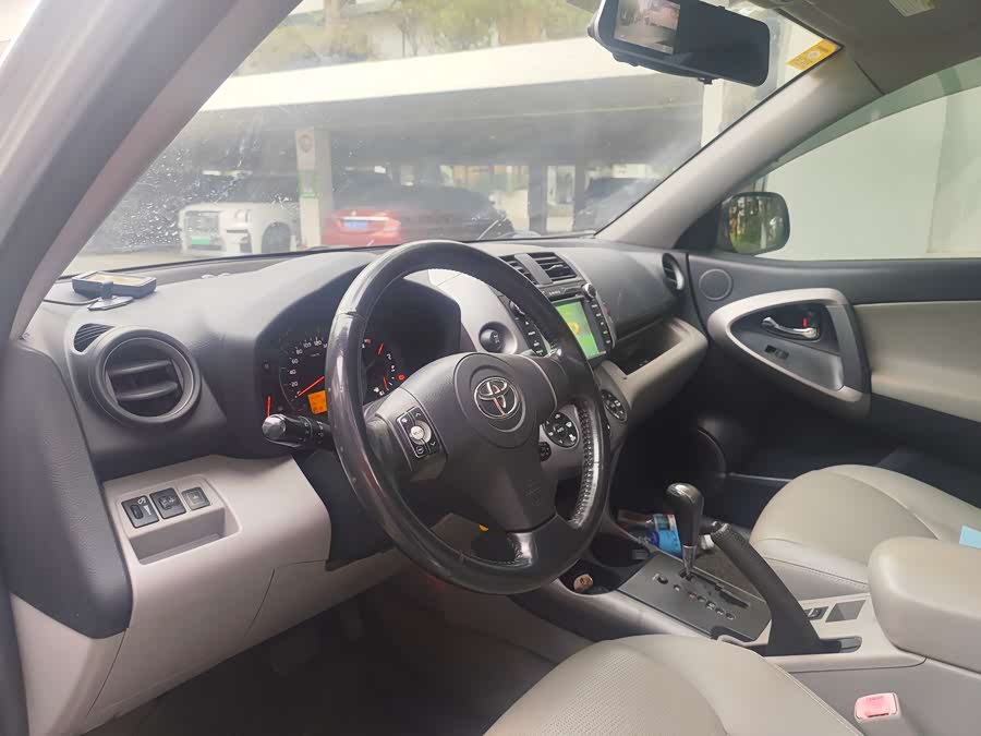 Toyota RAV4 (Imported) 2008 immagine di auto #9