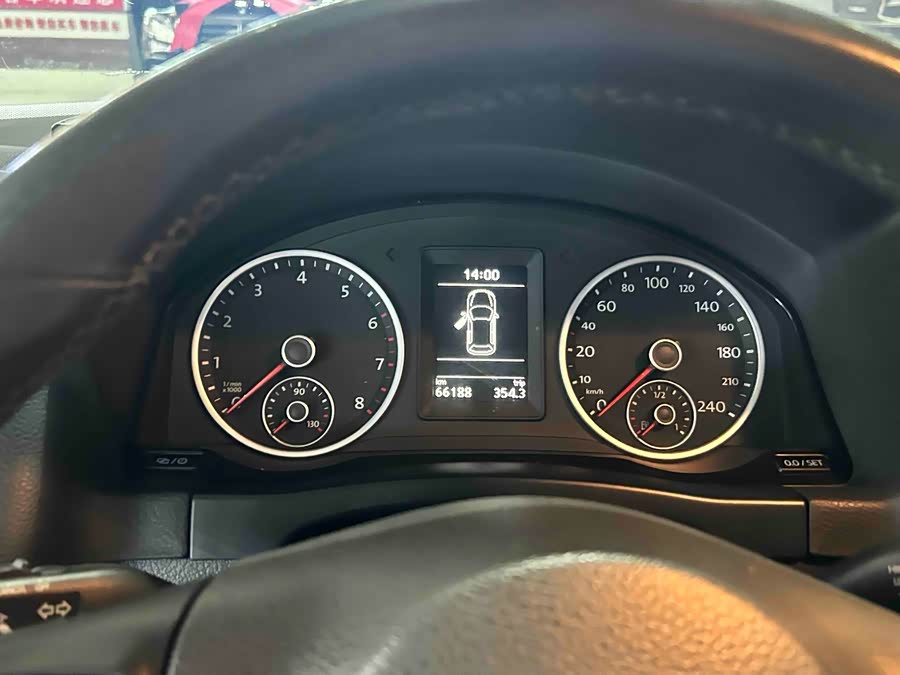 Volkswagen Tiguan 2019 car image #9