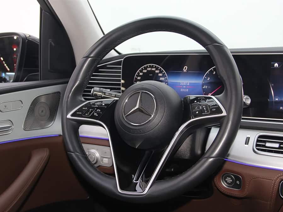 Mercedes-Benz GLE Class 2024 car image #9