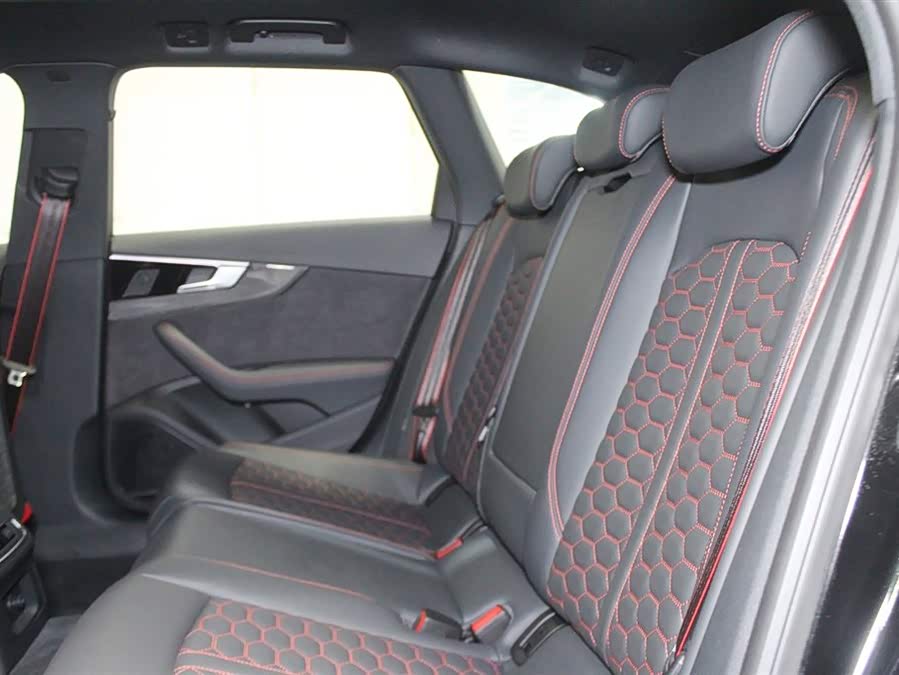 Audi RS 4 #9 Audi RS 4 car image #9