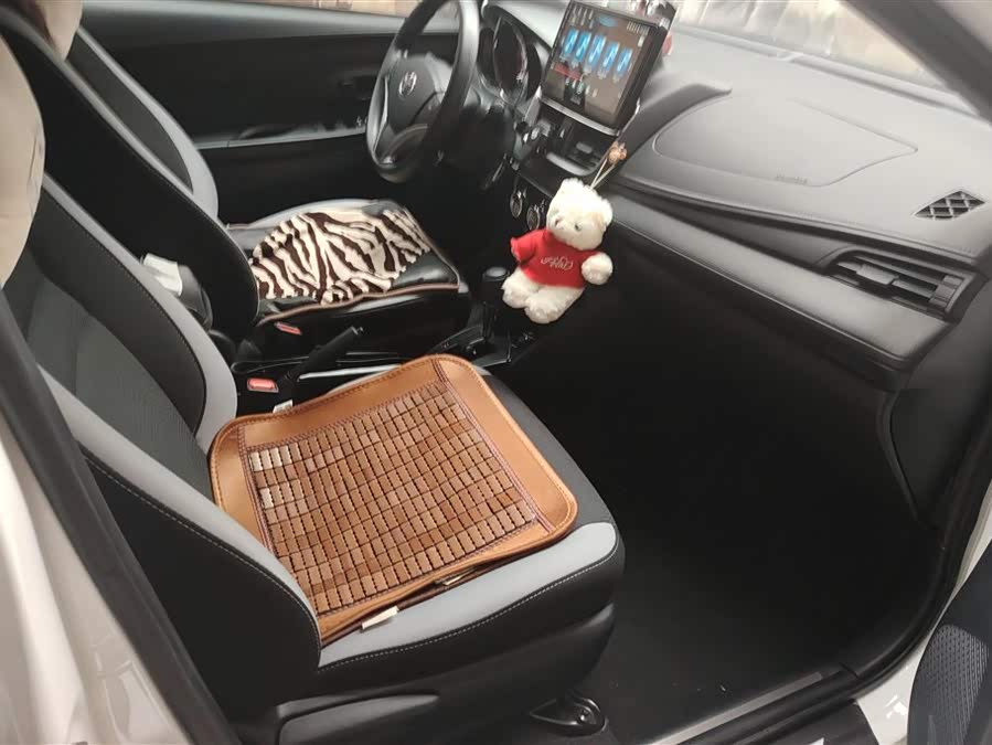 Toyota Yaris L Zhixiang 2022 صورة سيارة #9