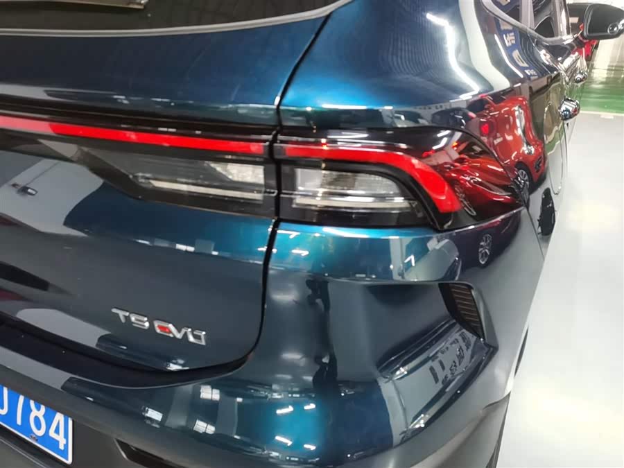 Forthing T5 EVO 2024 car image #9