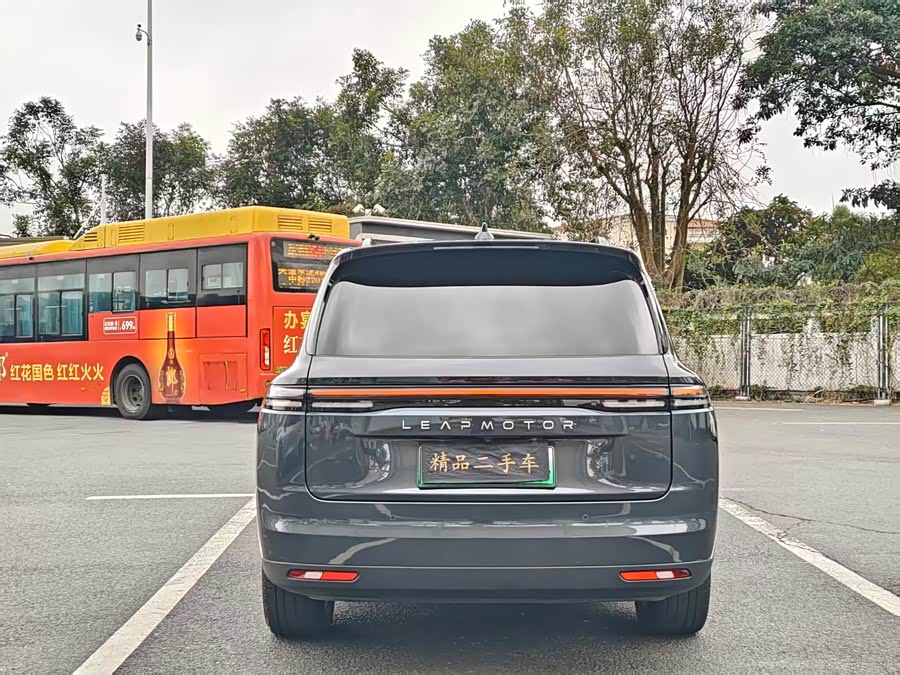 零跑汽车 零跑C16 2024 汽车图片 #9