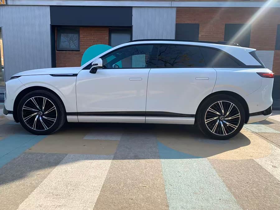 Xpeng G9 2022 immagine di auto #9