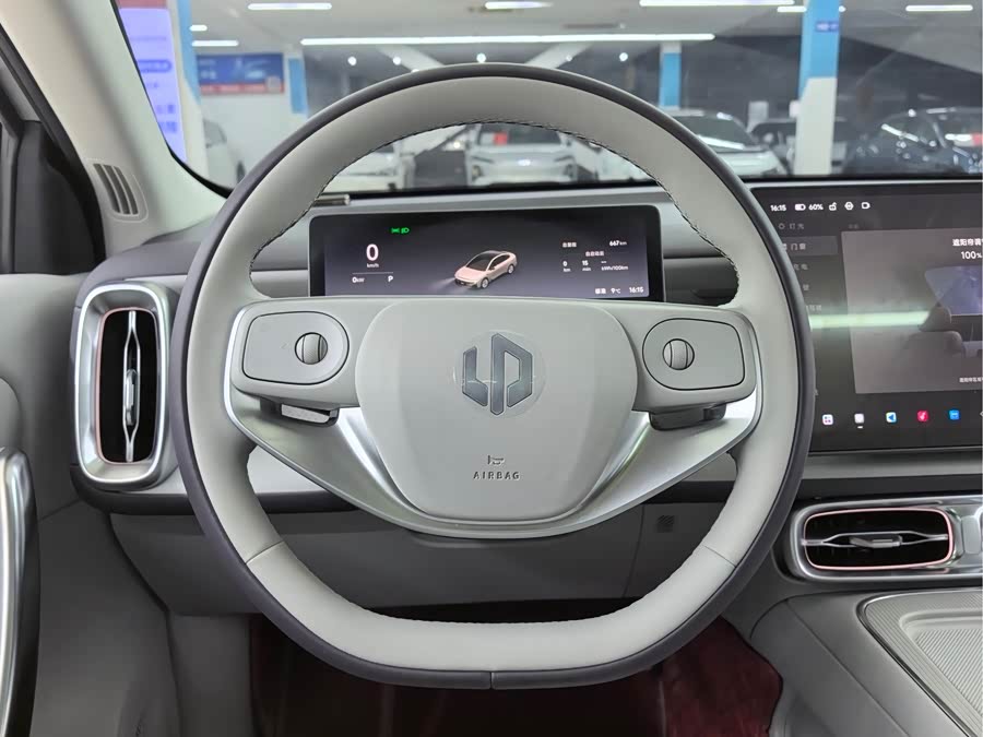 零跑汽车 零跑B01 2025 汽车图片 #9