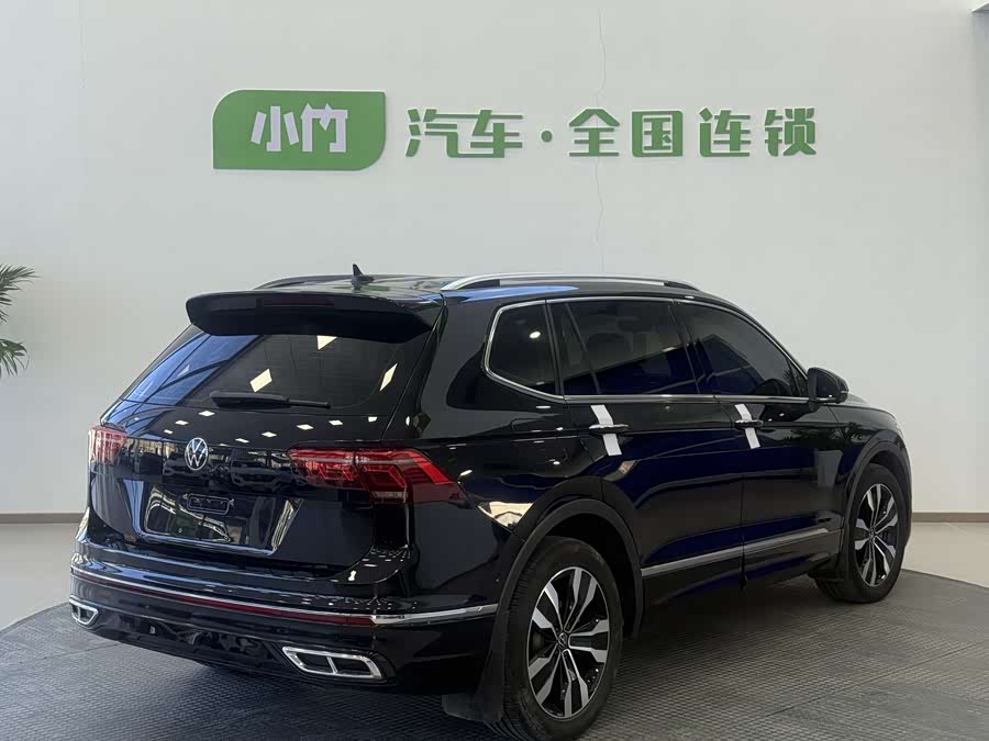 Volkswagen Tiguan L 2021 car image #9
