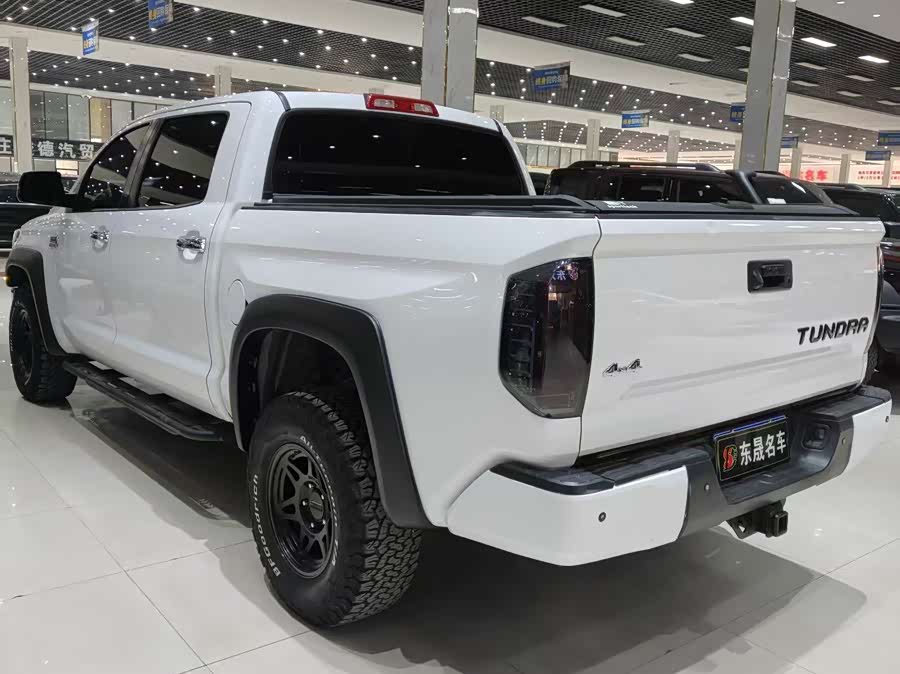 Toyota 2017 car image #9