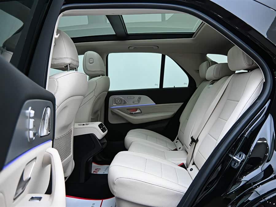 Mercedes-Benz GLE Class 2023 car image #9