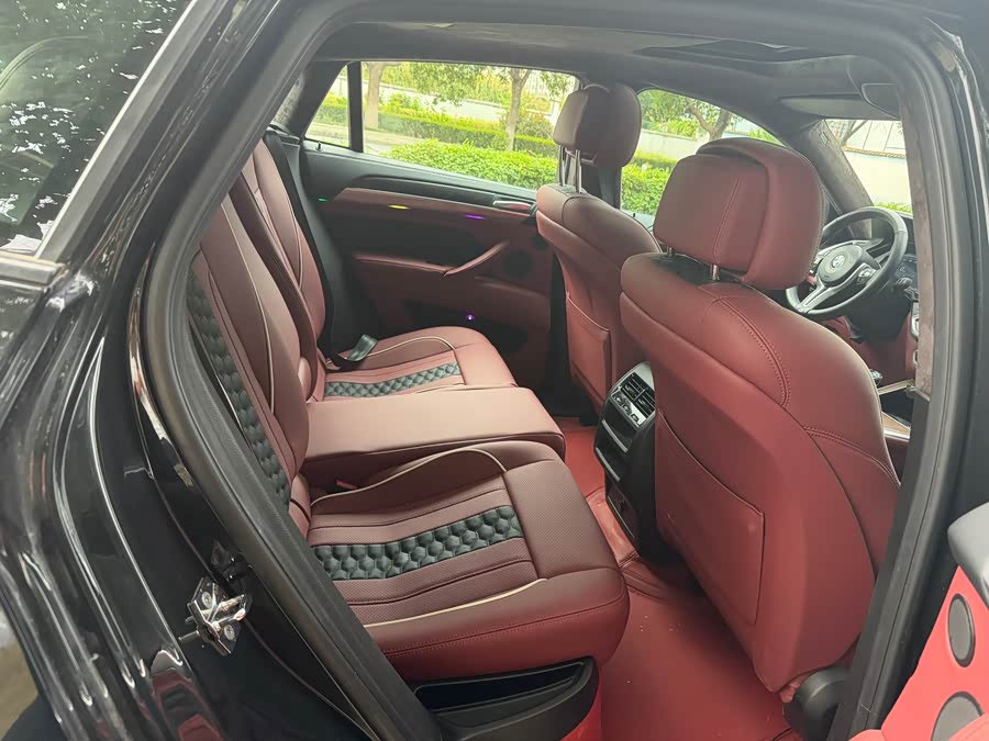 BMW X6 2009 immagine di auto #9