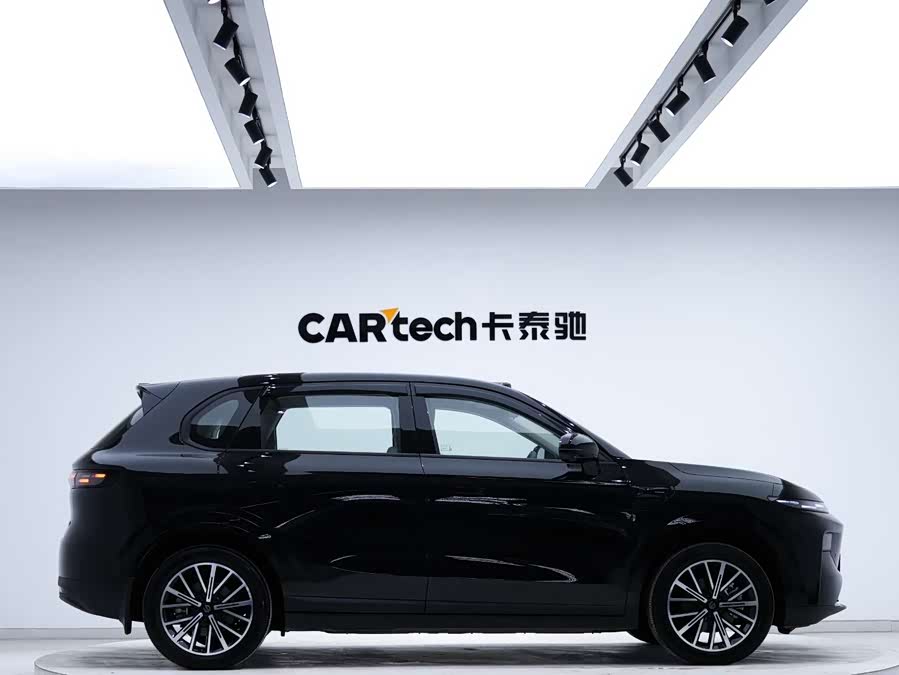 零跑汽车 零跑B10 2025 汽车图片 #9