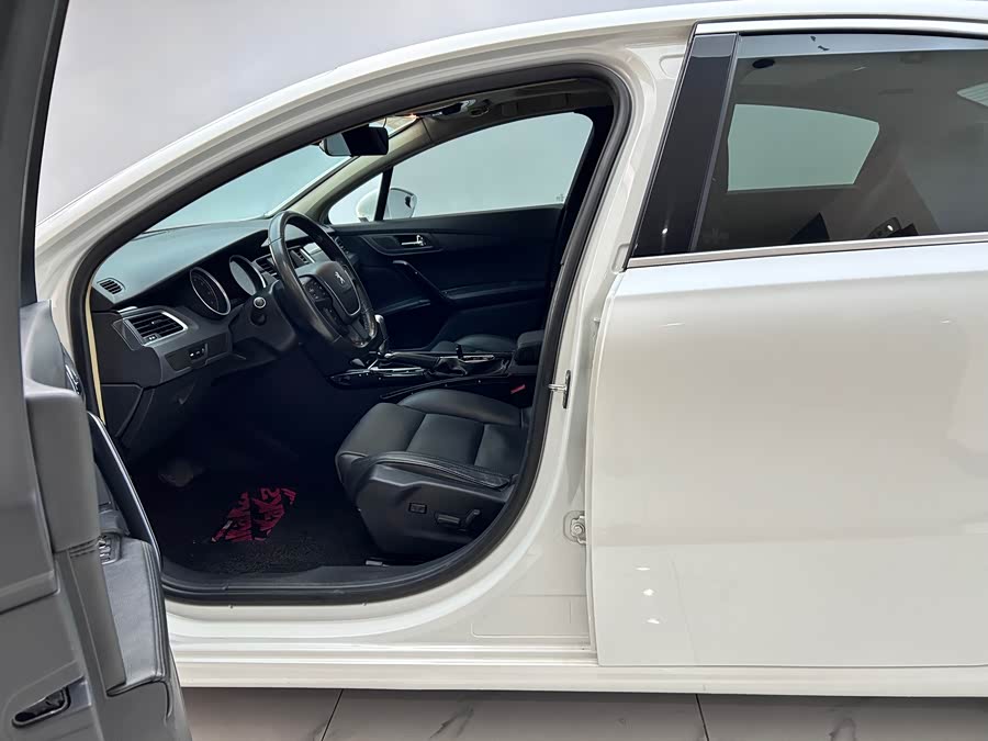Peugeot 508 2014 car image #9