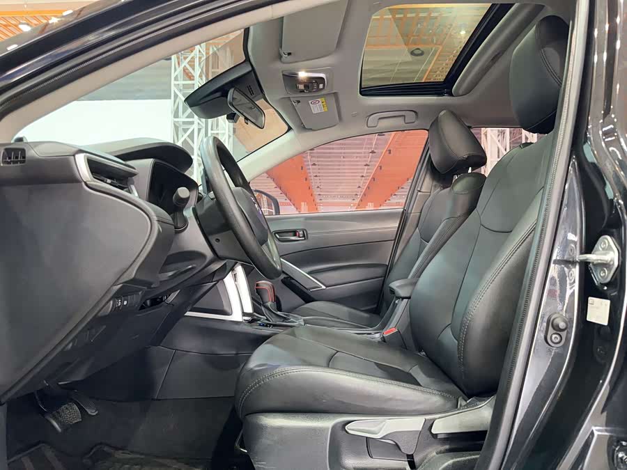 Toyota Corolla Cross 2024 immagine di auto #9