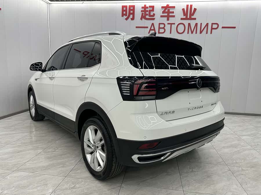 Volkswagen T-Cross 2022 #9 Volkswagen T-Cross 2022 car image #9