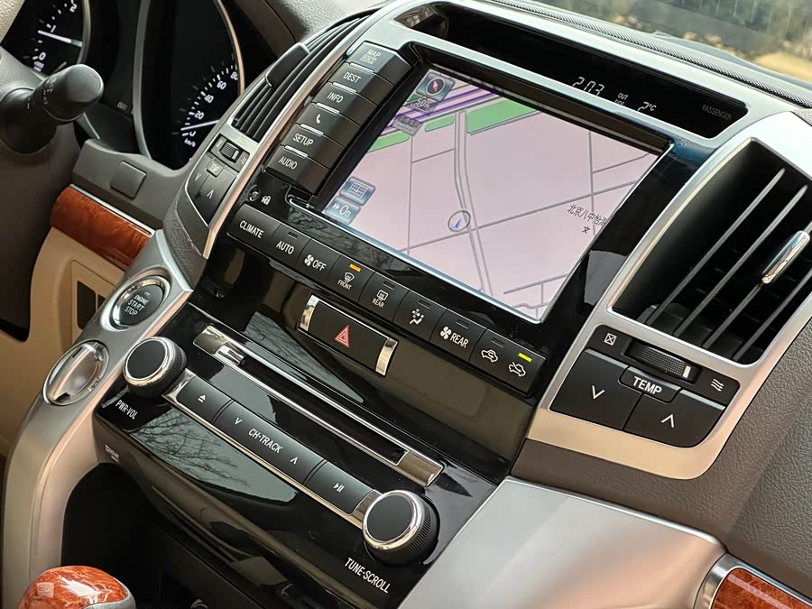 Toyota Land Cruiser 2015 immagine di auto #9