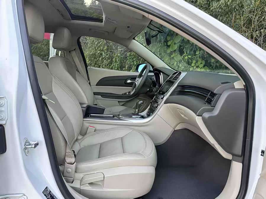 Chevrolet Malibu 2014 car image #9