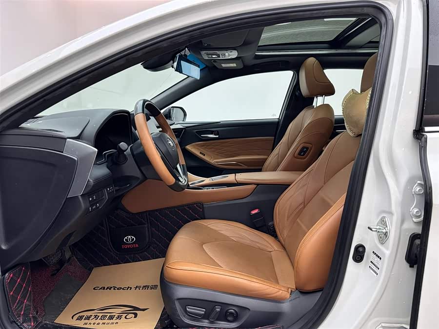 Toyota Avalon 2022 car image #9