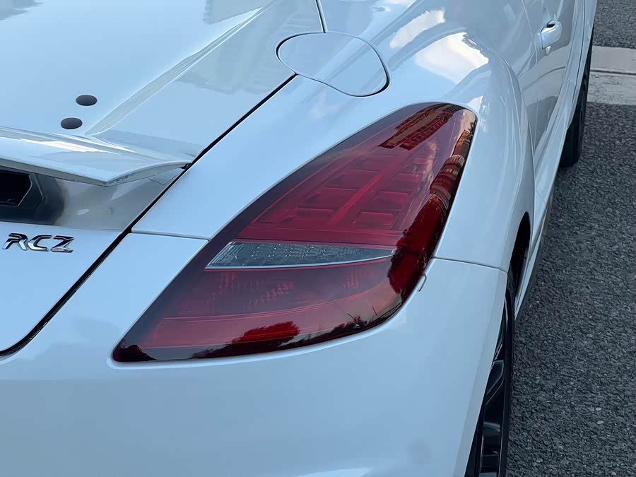 标致 标致RCZ 2011 汽车图片 #9