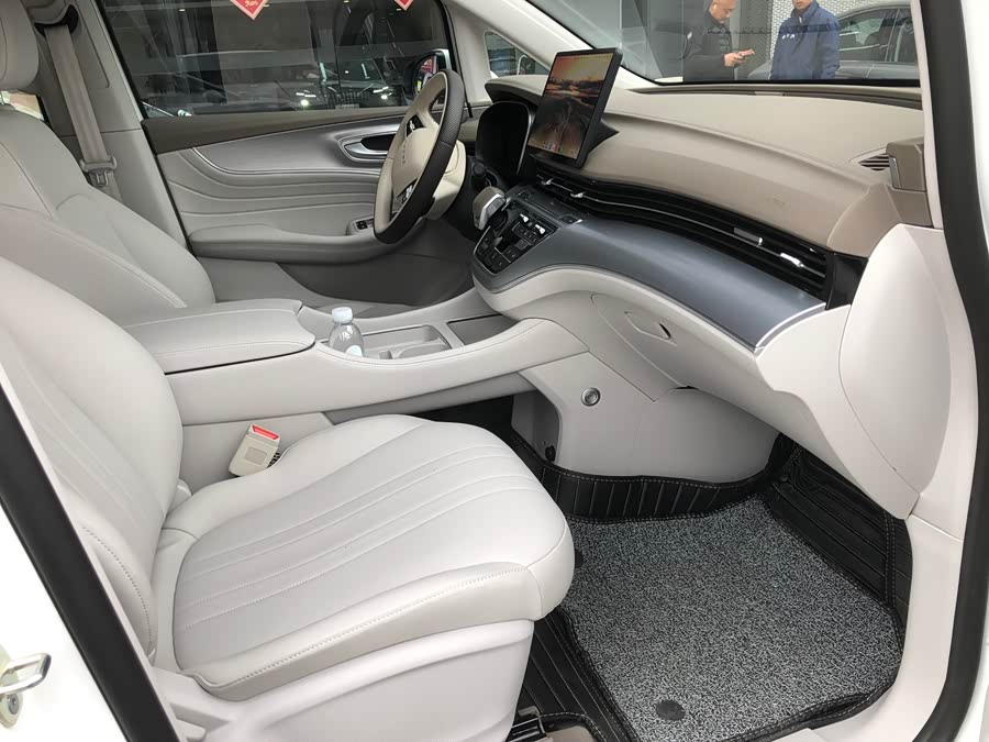 荣威 荣威iMAX8新能源 2025 汽车图片 #9