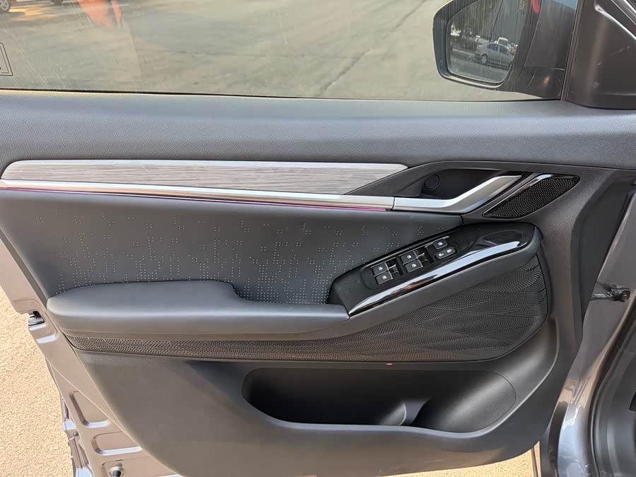 JAC QX PHEV 2024 car image #9